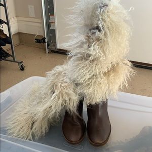 Super cute, fur, leather boots